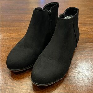 Cat & Jack Classic Black Ankle Booties
